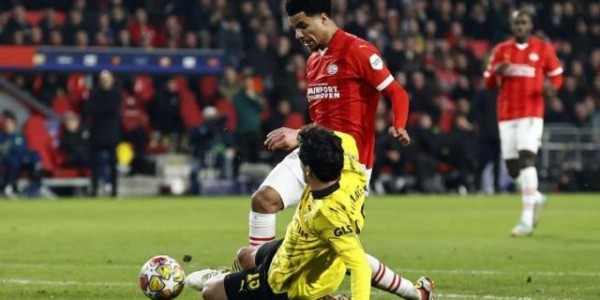 胡梅尔斯被判点球，违背足球运动的初衷的判罚